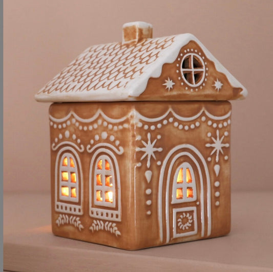 Gingerbread house wax burner